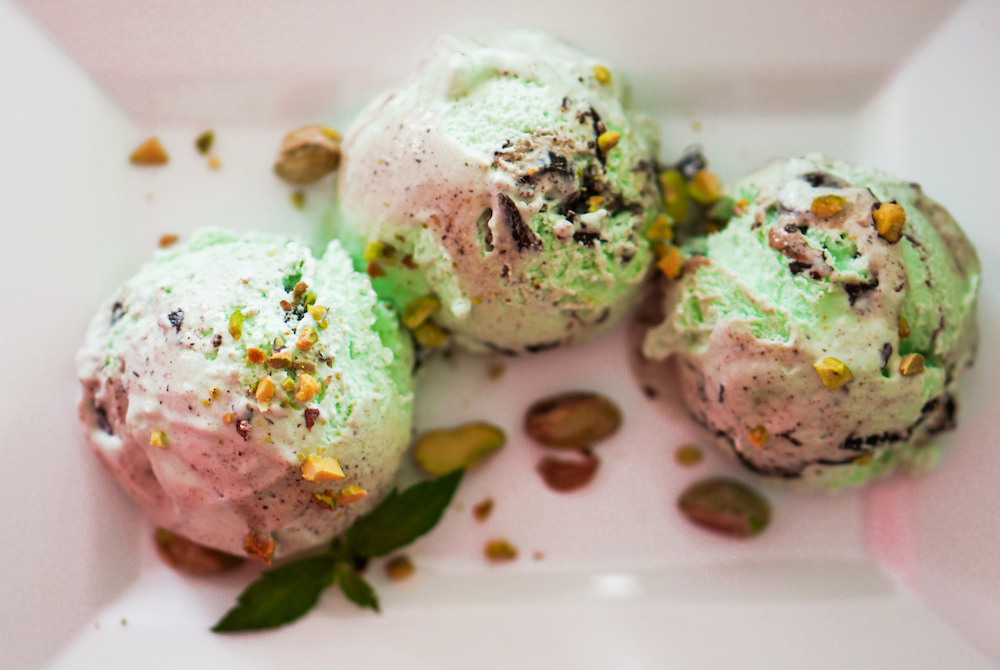 3 scoops of pistachio ice cream