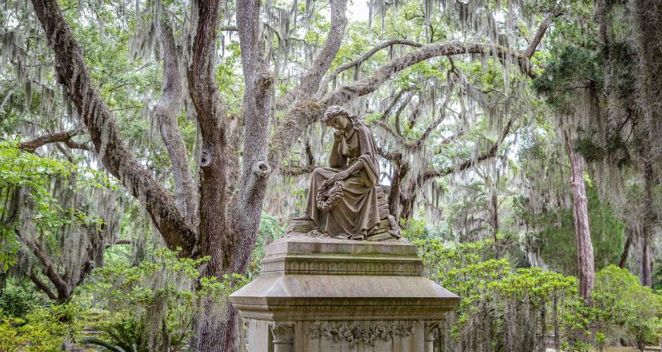 Lucky Savannah Historic Walking Tour Bonaventure Cemetery